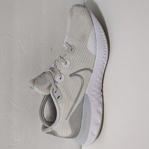 Women’s Nike Renew size 9.5 running shoes white and silver